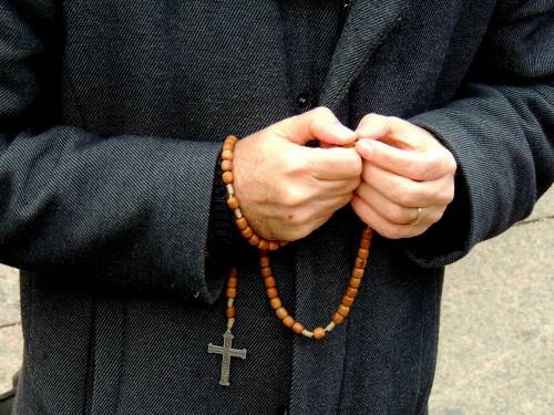 PRVA SUBOTA Vitezovi molili krunicu na zagrebačkom Trgu