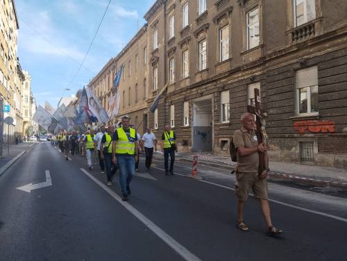 FOTO/VIDEO Održana rujanska javna molitva krunice u Zagrebu