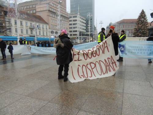 Hrvatski protestanti pridružili se osudi napada na molitelje na Trgu
