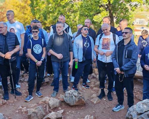 Kardinal Puljić posvetio preko 200 muškaraca Bezgrešnom Srcu Marijinu